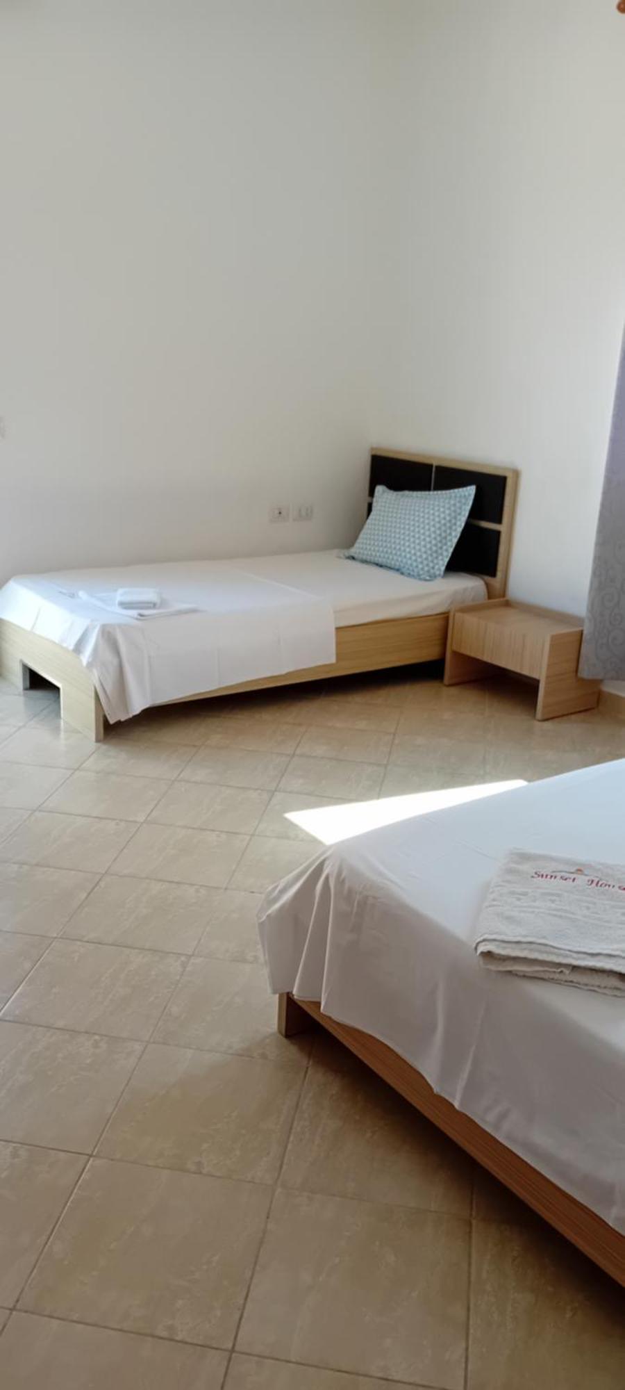 Sunset House Aurora&Ersi Apartment Orikum Bagian luar foto